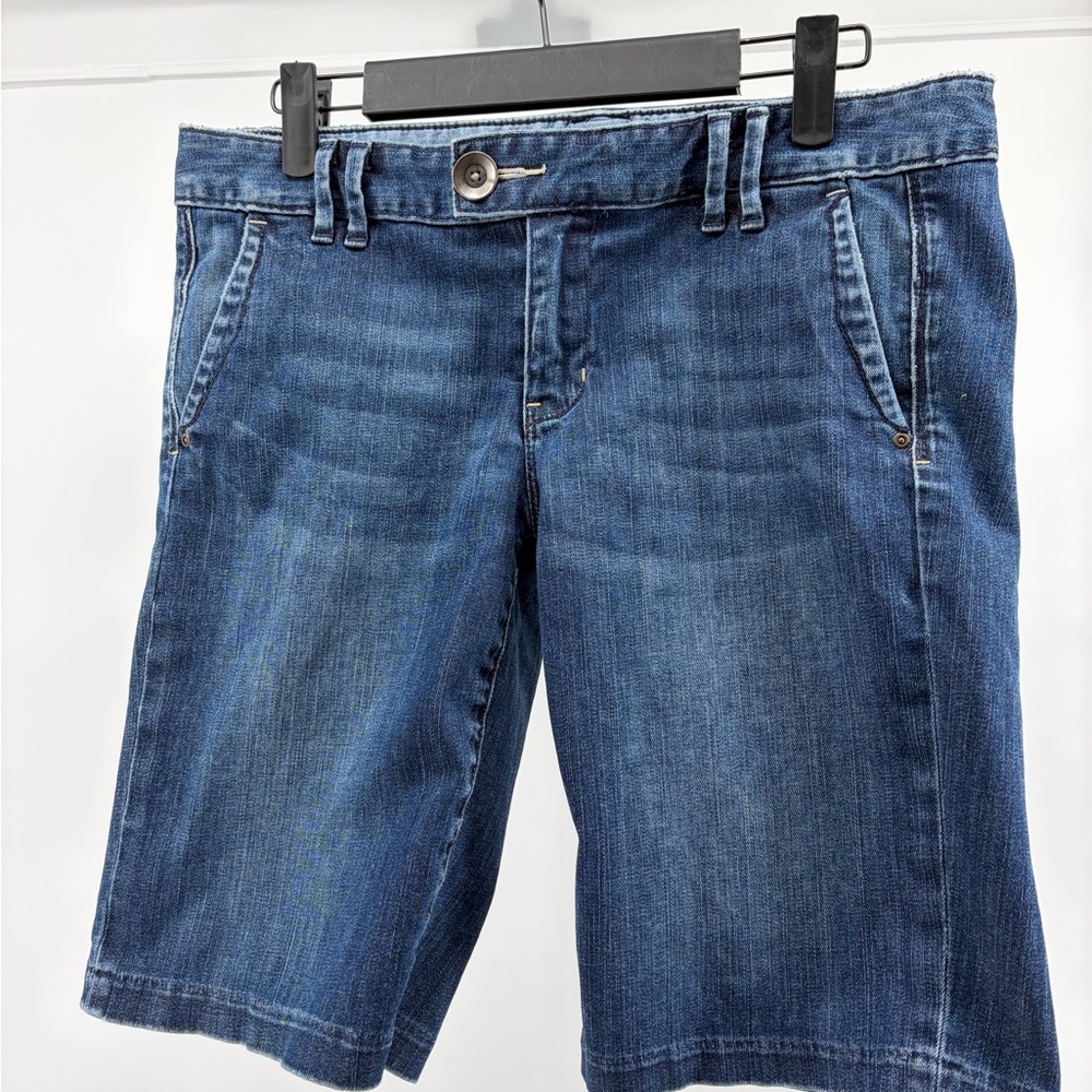 Y2K Gap Shorts Limited Edition Womens Size 28/6 Denim Jean Bermuda Slash Pockets